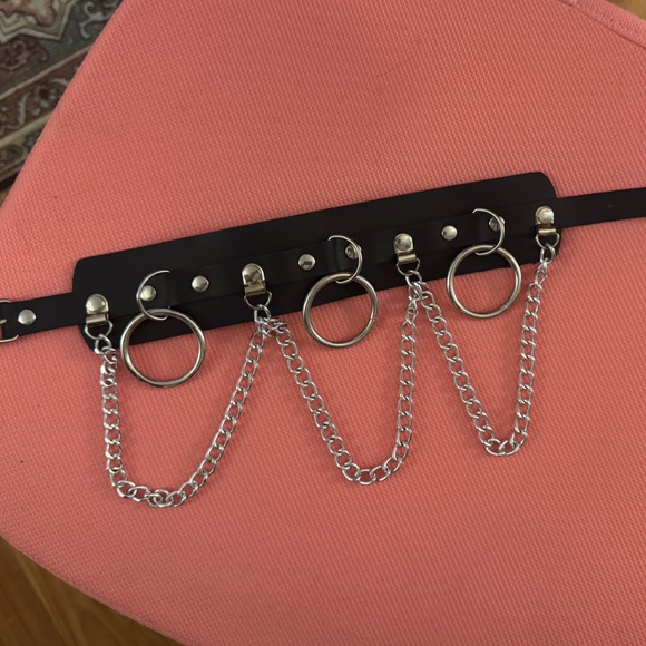 Black and Silver Chain Choker - Picture 1 of 3